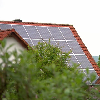 Solarzellen auf Dächern