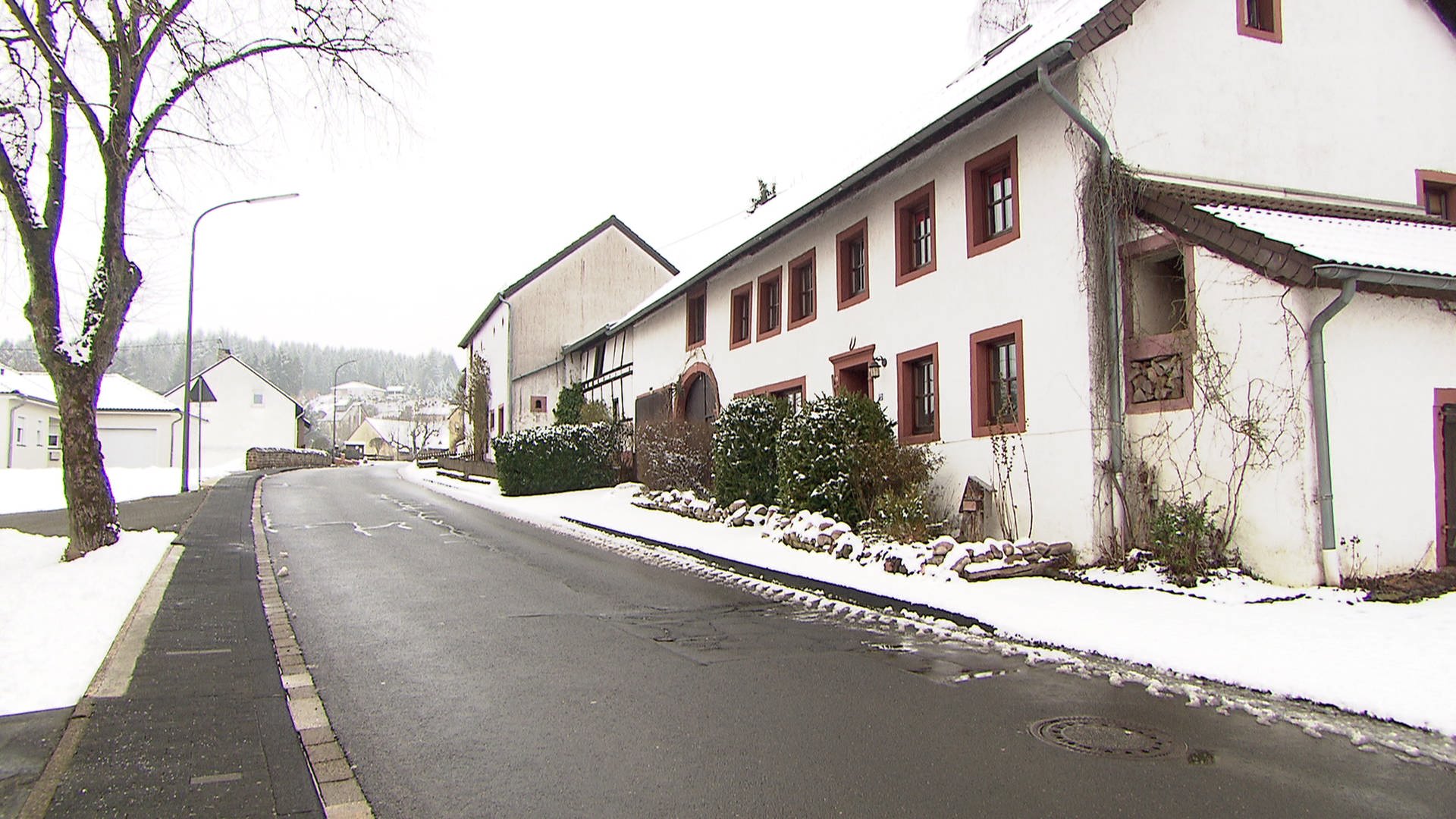 Die Densborner Strasse In Neidenbach Landesschau Rheinland Pfalz Swr Fernsehen