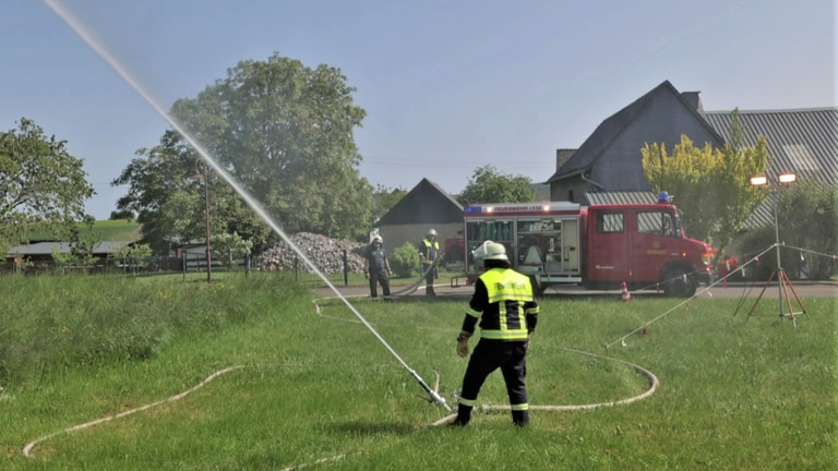 Hierzuland Asbach Feuerwehr