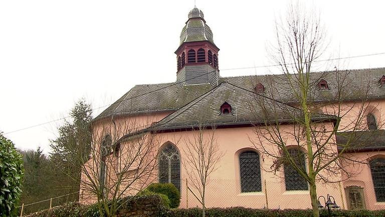 Die Pfarrkirche in Oberheimbach