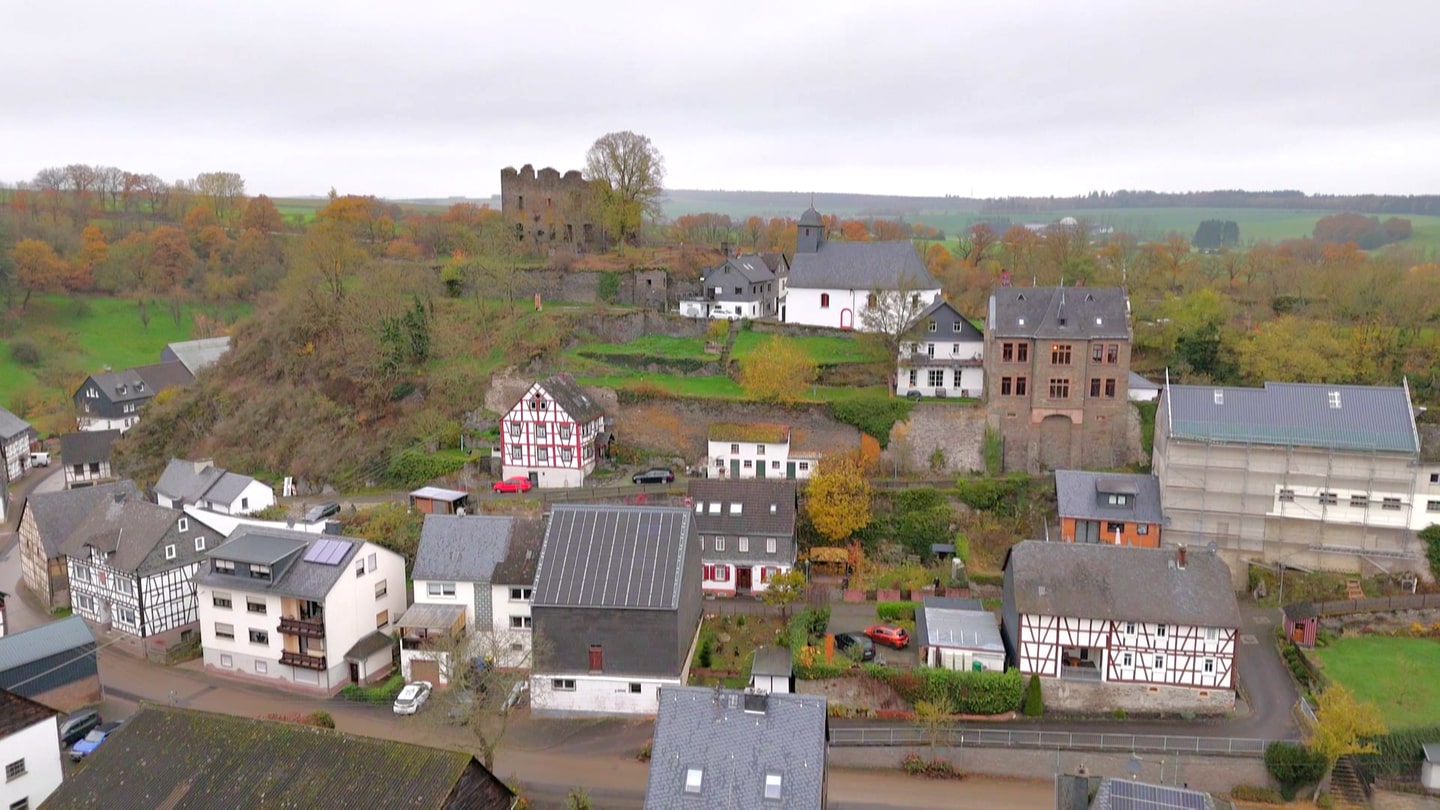 Zur Burg in Dill.