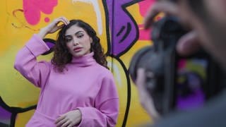 Als Model nutzt Fatemeh Malekian ihre Stimme für Frauenrechte im Iran