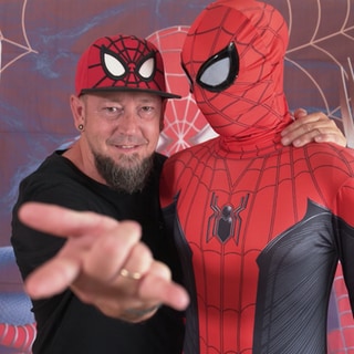 Claudio Cantali aus Speyer mit seinem Lieblings-Superheld Spider-Man