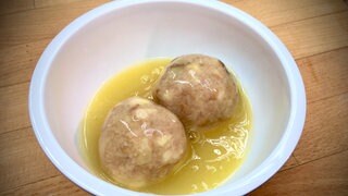 Süße Meenzer Brezelknödel mit Woisoß'