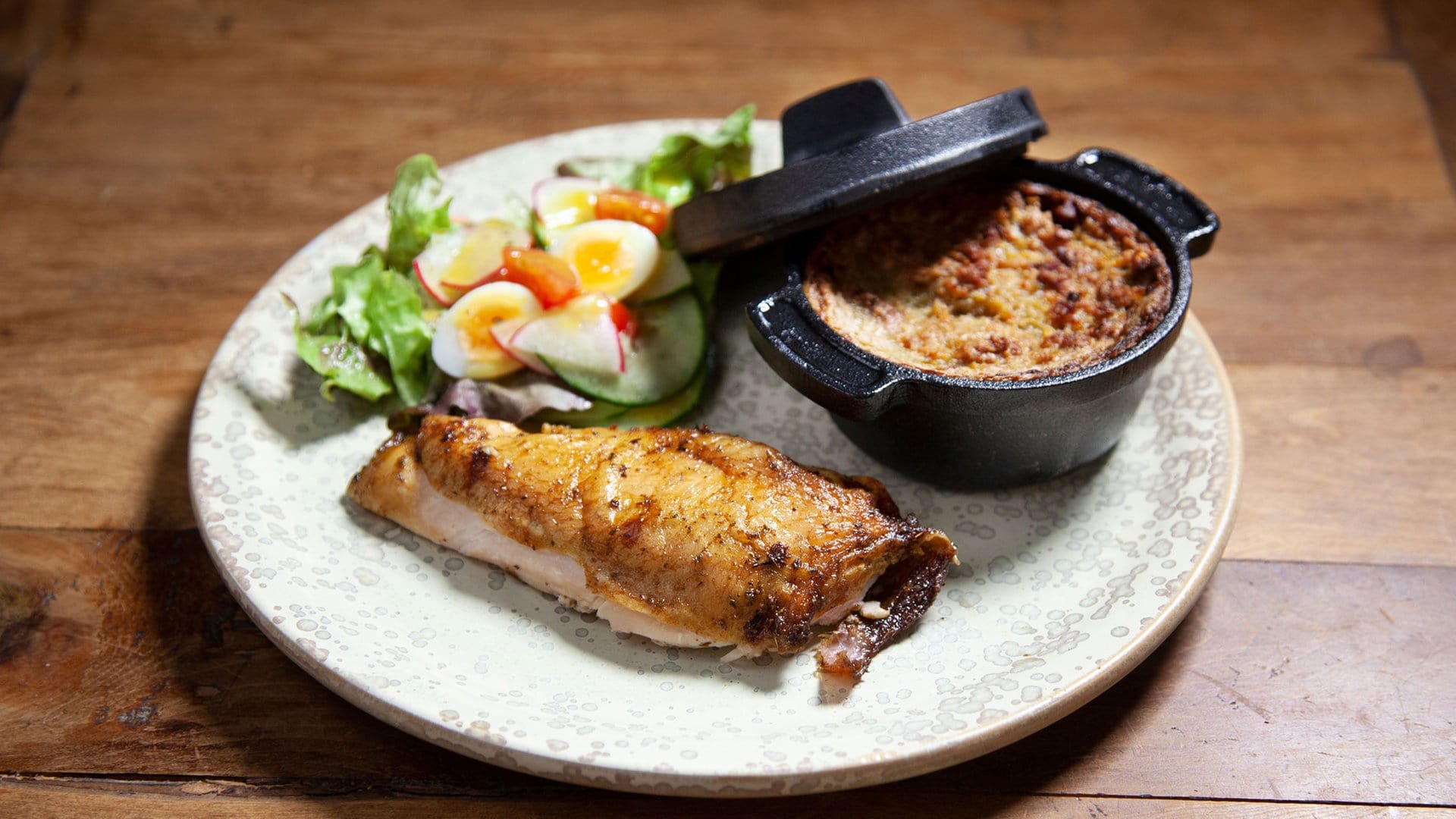 Hähnchenbrust vom Grill mit Deppeköchelche und Sommersalat - Rezepte ...