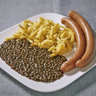 Schwäbische Linsen mit Spätzle und Wienerle