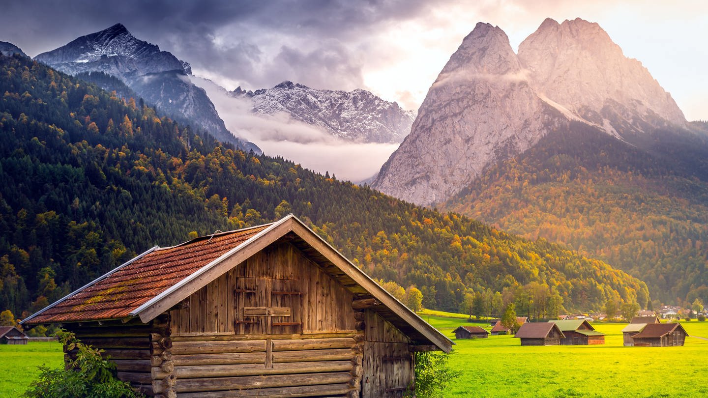 Zugspitze in Bayern, Berge, Wald, Wiesen, Holzhütten: Was kostet Urlaub rund um die Zugspitze?