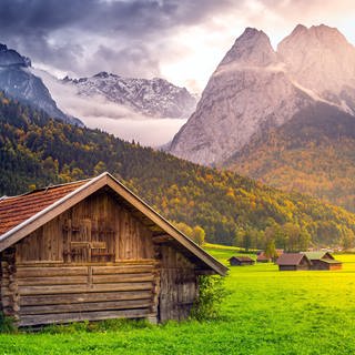 Zugspitze in Bayern, Berge, Wald, Wiesen, Holzhütten: Was kostet Urlaub rund um die Zugspitze?