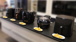 Airfryer Heißluftfritteusen von Lidl Silvercrest, Tefal, Cosori, Philips, Ninja im Test: Welche macht die besten Pommes? Sind die teuren Geräte wirklich besser?