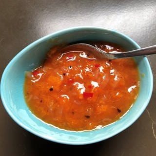 Mild fruchtiges Aprikosen-Chili-Chutney