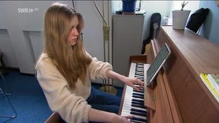 Klavier-Studentin Jennifer Klein aus Mainz